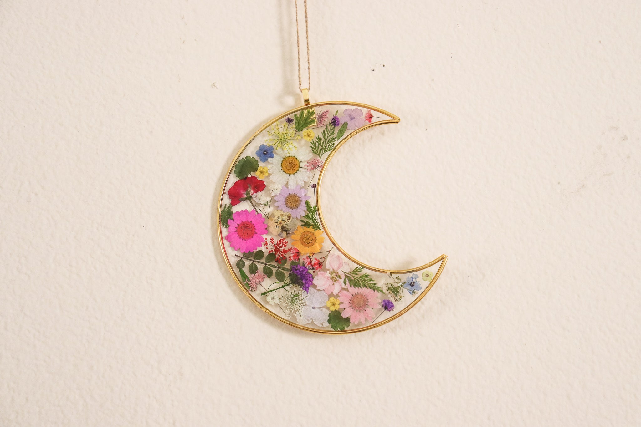 Colored Moon - Resin and Flower Crescent Moon Wall Hanging